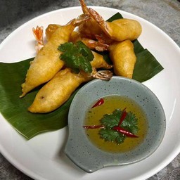 กุ้งชุบแป้งทอด