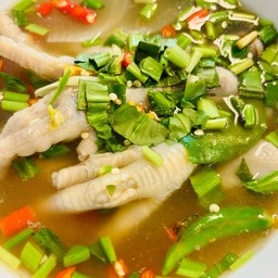 ต้มเล้งตีนไก่
