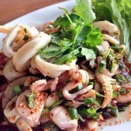 ก้อยปลาหมึก