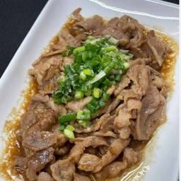 สันคอหมูสไลด์ผัดกระเทียม(กับข้าว)