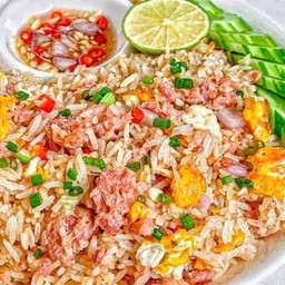 ข้าวผัดแหนม