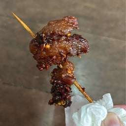 หมูปิ้ง ไก่ปิ้ง BTS สนามเป้า