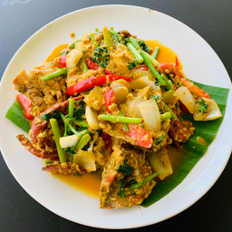 ปูม้าผัดผงกะหรี่
