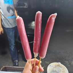ลูกชิ้นทอดน้ำจิ้มรสเด็ด อาหารอร่อย By Hualaem Store Ayutthaya