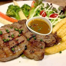 สเต็กหมูสันนอก