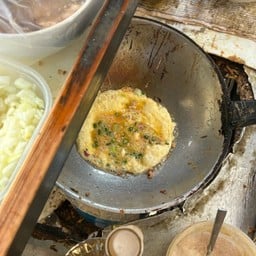 ข้าวไข่เจียว BTS สนามเป้า ทางออก 3