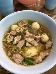 ก๋วยเตี๋ยวหมูหมัก ลูกชิ้น