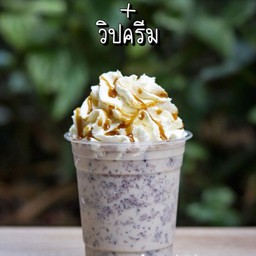 นมสดคาราเมลปั่นโอริโอ้วิปครีม