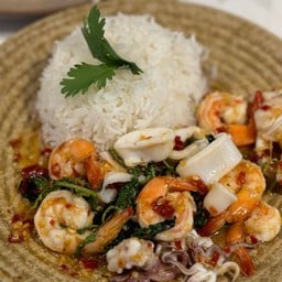 ข้าวกระเพราทะเลรวม