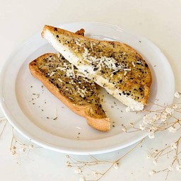 Bread Truffles (ขนมปังทรัฟเฟิล)