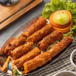 Sai Ua (Northern Thai Sausage) ไส้อั่ว (2 ชิ้น)