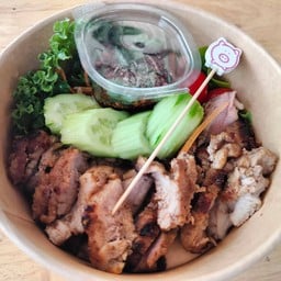 หมูย่างน้ำจิ้มแจ่ว