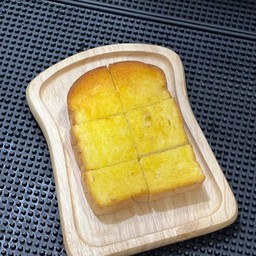 ขนมปังปิ้ง เนย นม