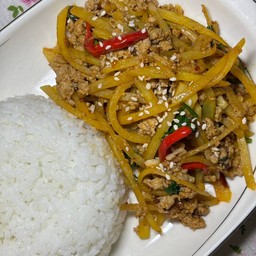 ข้าวมันฝรั่งผัดพริกหม่าล่า