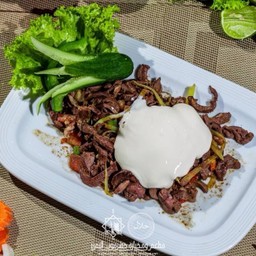 لحم مقلي مع جبن. Fried Meat With Cheese 