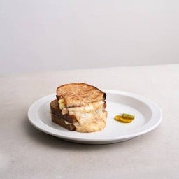 Grilled cheese toastie (V)