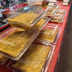 ผัดไทยห่อไข่