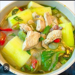 แกงเขียวหวานไก่พิเศษ.