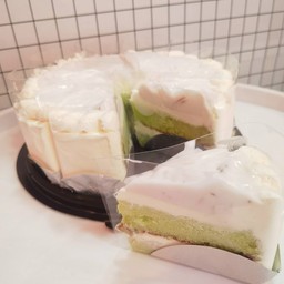 เค้กมะพร้าวใบเตย