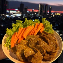 [อร่อยซ่ากับโค้ก] ไส้อั่ววรโญ ขนาดพร้อมทาน 150 กรัม +  โค้ก ไม่มีน้ำตาล (ขวด)