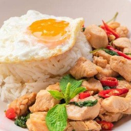 กระเพราไก่+ไข่ดาว