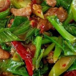 ผัดผักคะน้าหมูชิ้น