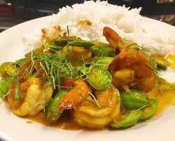 ข้าวผัดพริกแกงใต้สตอกุ้ง