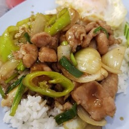 ผัดพริกหยวก+ไข่ดาว
