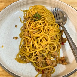 สปาเก็ตตี้กะเพราหมูสับ