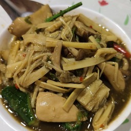 แกงหน่อไม้