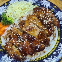 ข้าวไก่สเต๊กย่างทอริยากิ