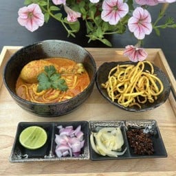 001 ข้าวซอยน่องไก่