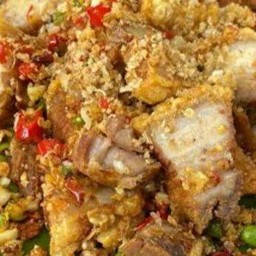 หมูกรอบคั่วพริกเกลือ