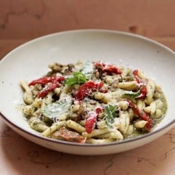 VEG Casarecce, Mushroom & Pesto