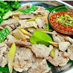 ลวกจิ้มเนื้อหมู