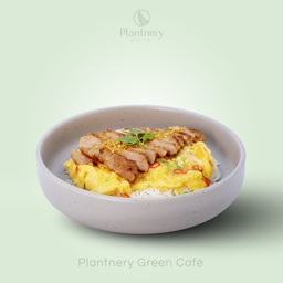 ข้าวไข่ขยี้หมูย่างเกลือ