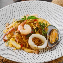 พาสต้าผัดขี้เมาทะเล Pasta Stir-Fried Seafood