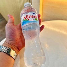 น้ำเปล่ามิเนเร่