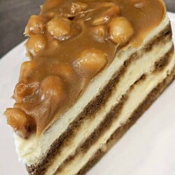 (L) Maccadamia Butterscotch Coffee Cheesecake