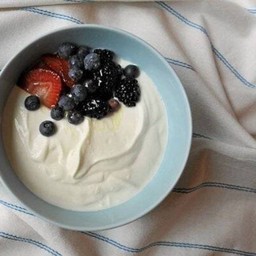 Blue Berry and Strawberry Sunday Pizza