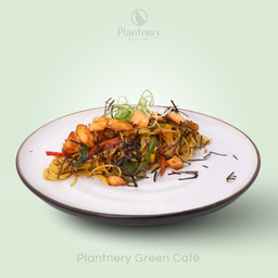 สปาเก็ตตี้แซลมอนผัดมิโซะ