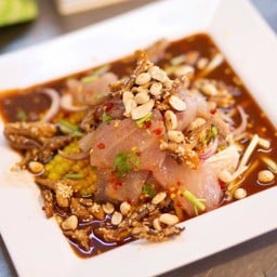 ยำปลากะพงขาว