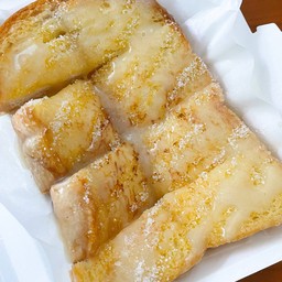 ขนมปังปิ้ง เนยนมน้ำตาล