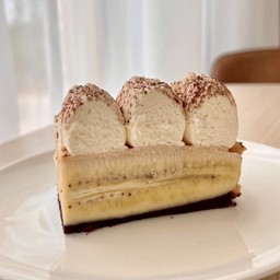 Banoffee chocolate cake