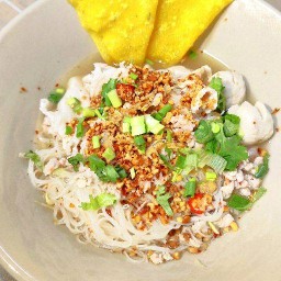 ก๋วยเตี๋ยวหมูต้มยำเฮียชัย สาขาอุดมสุข