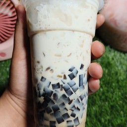 เฉาก๊วยนมสด