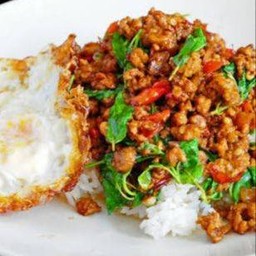 กระเพราหมูสับ