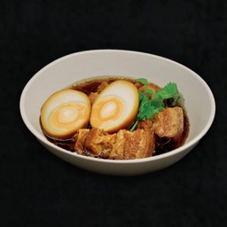พะโล้ไข่เป็ดหมูสามชั้น