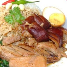 ข้าวขาหมู ลับๆ