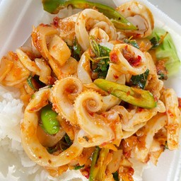 พริกแกงปลาหมึก